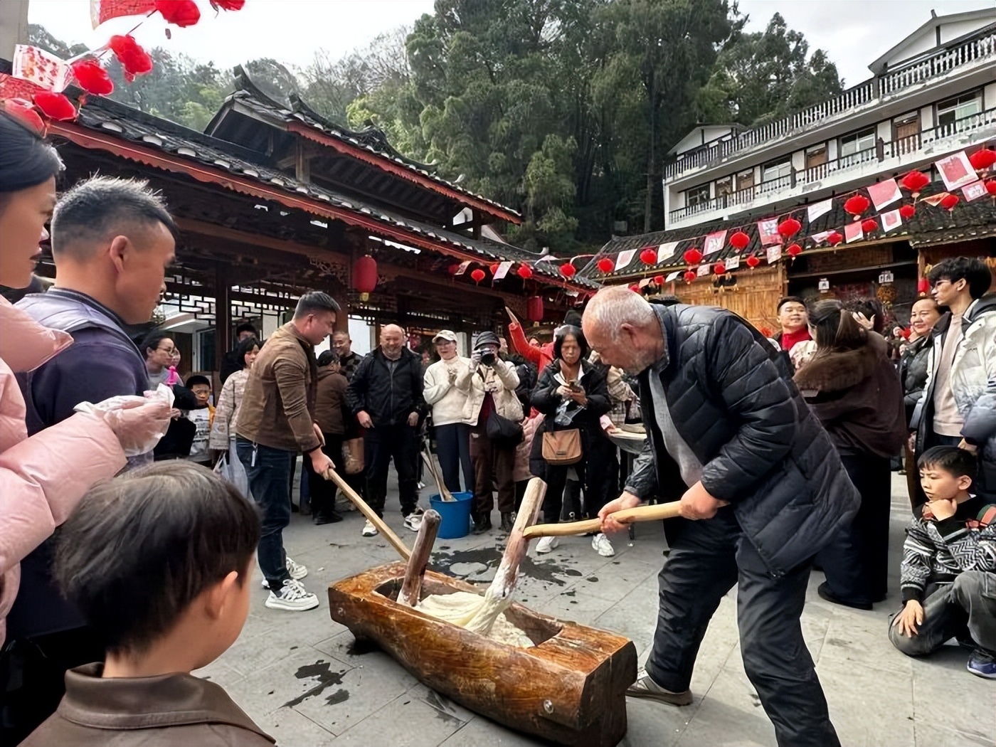 贵阳贵安“下乡过年”启动仪式——“我们的节日·春节”文明实践活动在乌当举行