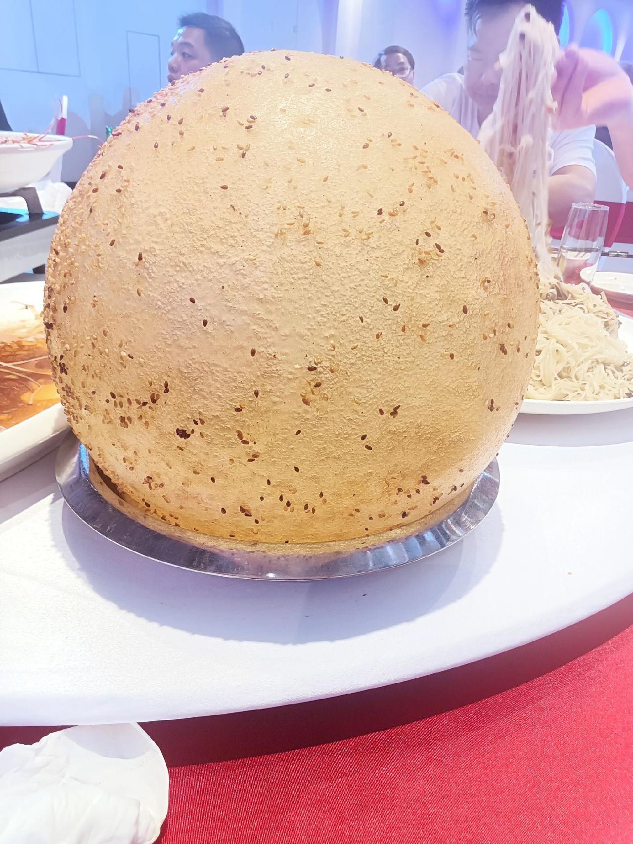 认识这道菜的人不仅知道我在哪个城市还知道我在哪个酒店，特色招牌还好吃。