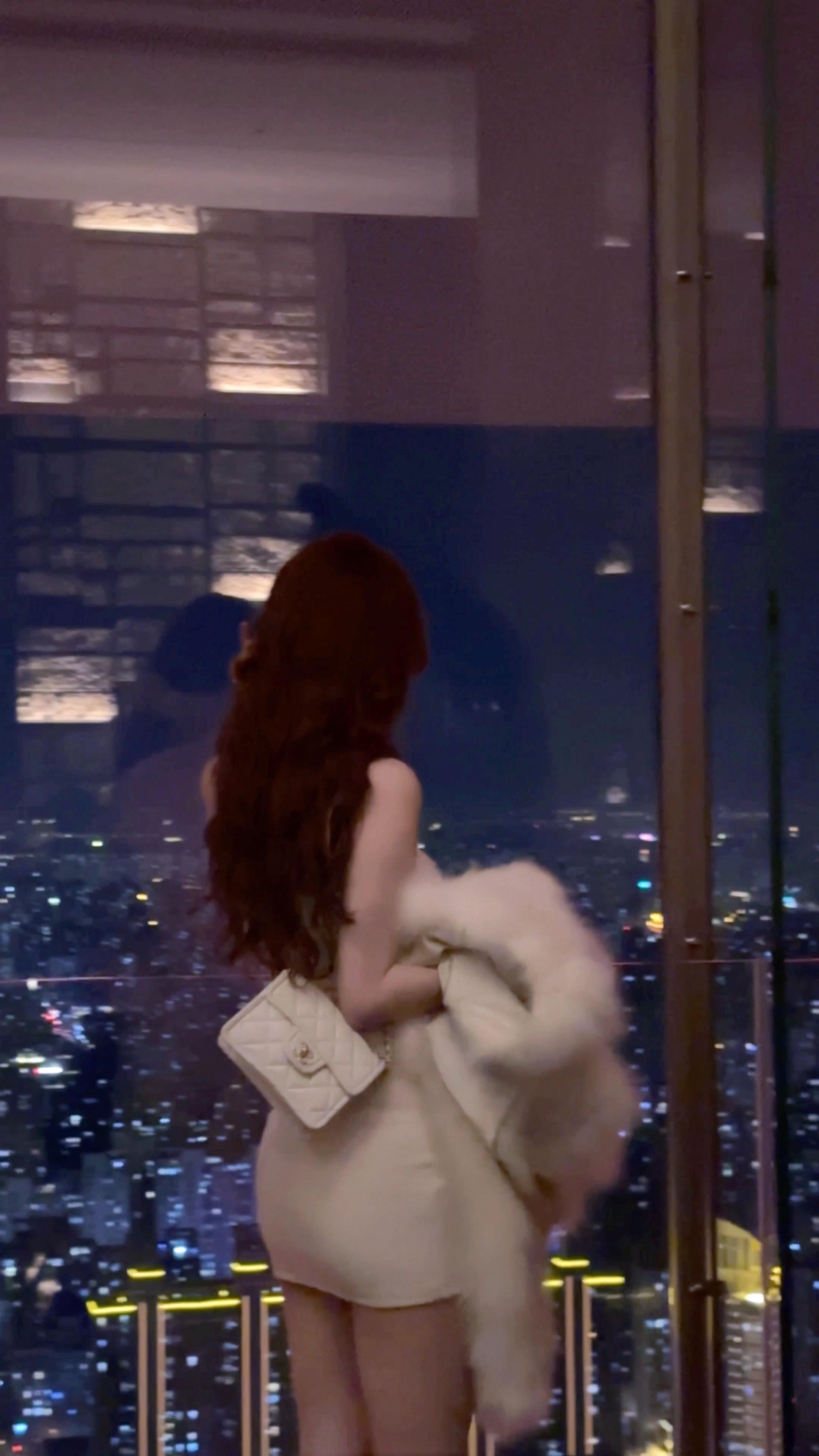 谁许你天生人间 谁同你恨海情天