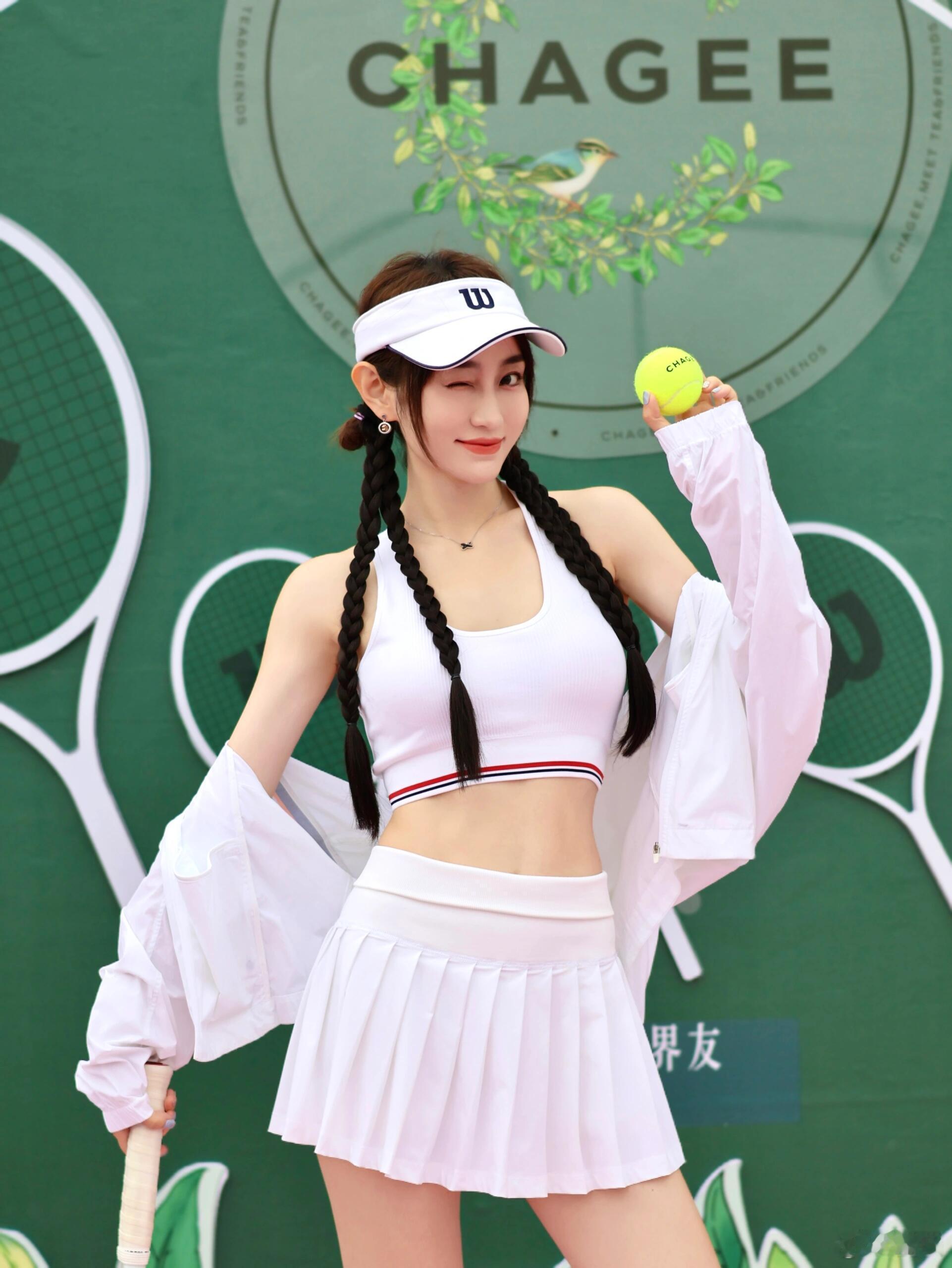 笛笛Brenda 🧚‍♀️ 春日网球穿搭，运动时髦搭配好清爽🎾 ​​​
