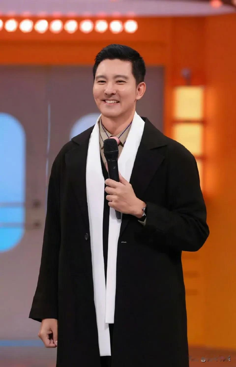 #立威廉《你好星期六》# 
立威廉一开口偶像剧回来了！