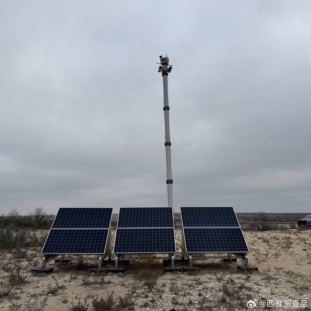 美墨边境，没修墙的地方，在用监控塔雷达、光学相机、热探测器、软件无需边境巡逻，自