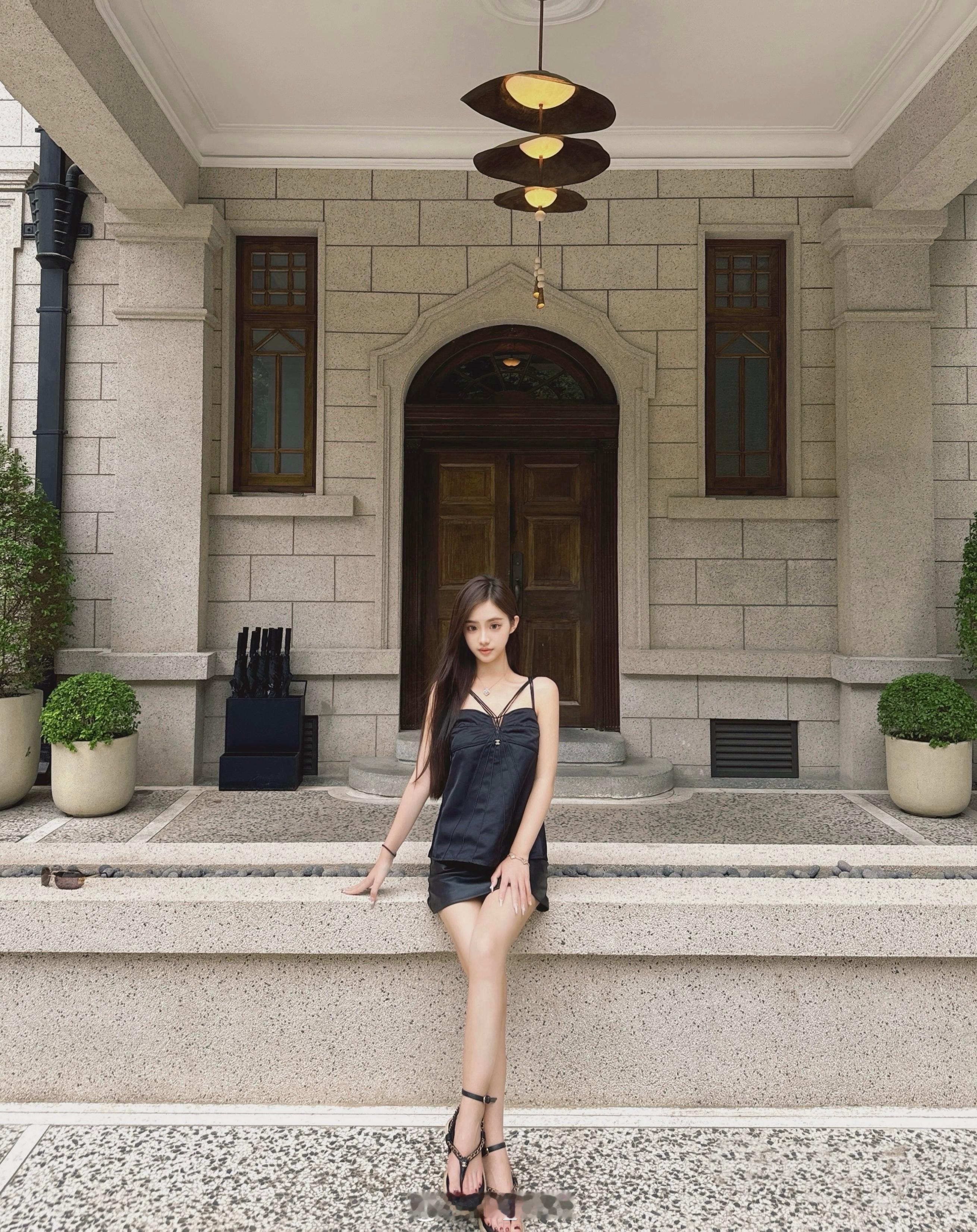 kitty‘s summer🚪🍐🪶 ​​​