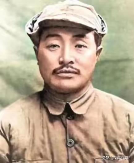 1939年，贺龙欲提拔老部下当旅长，毛主席却反问：那个给八路送过4000大洋的土