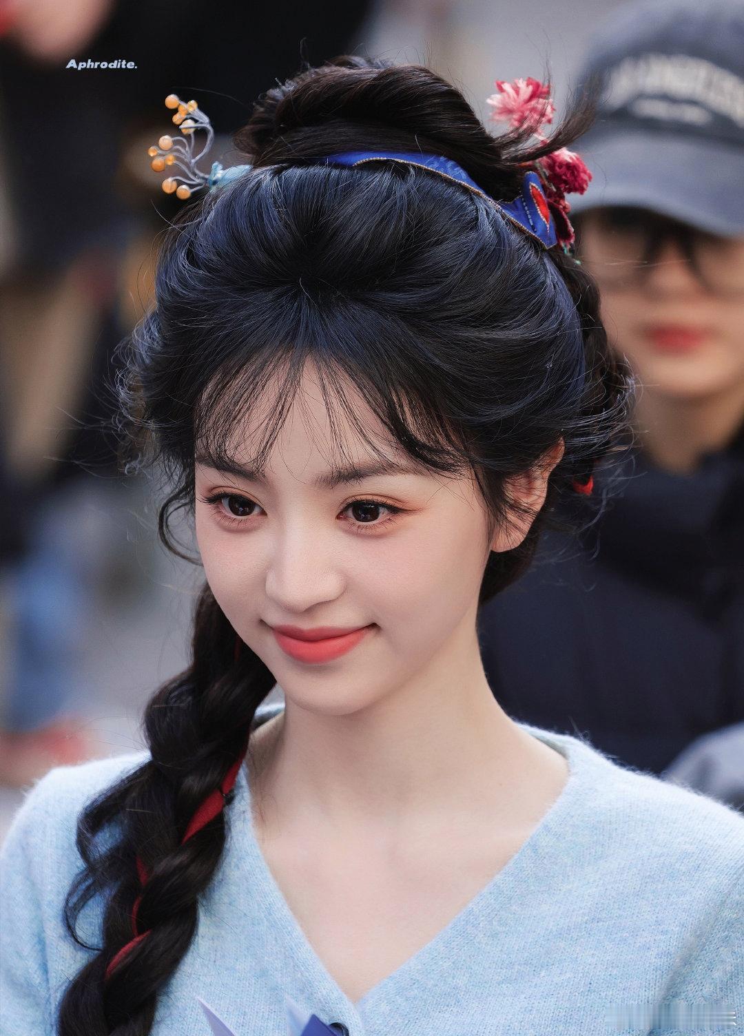 鼻子都可以玩滑梯了 