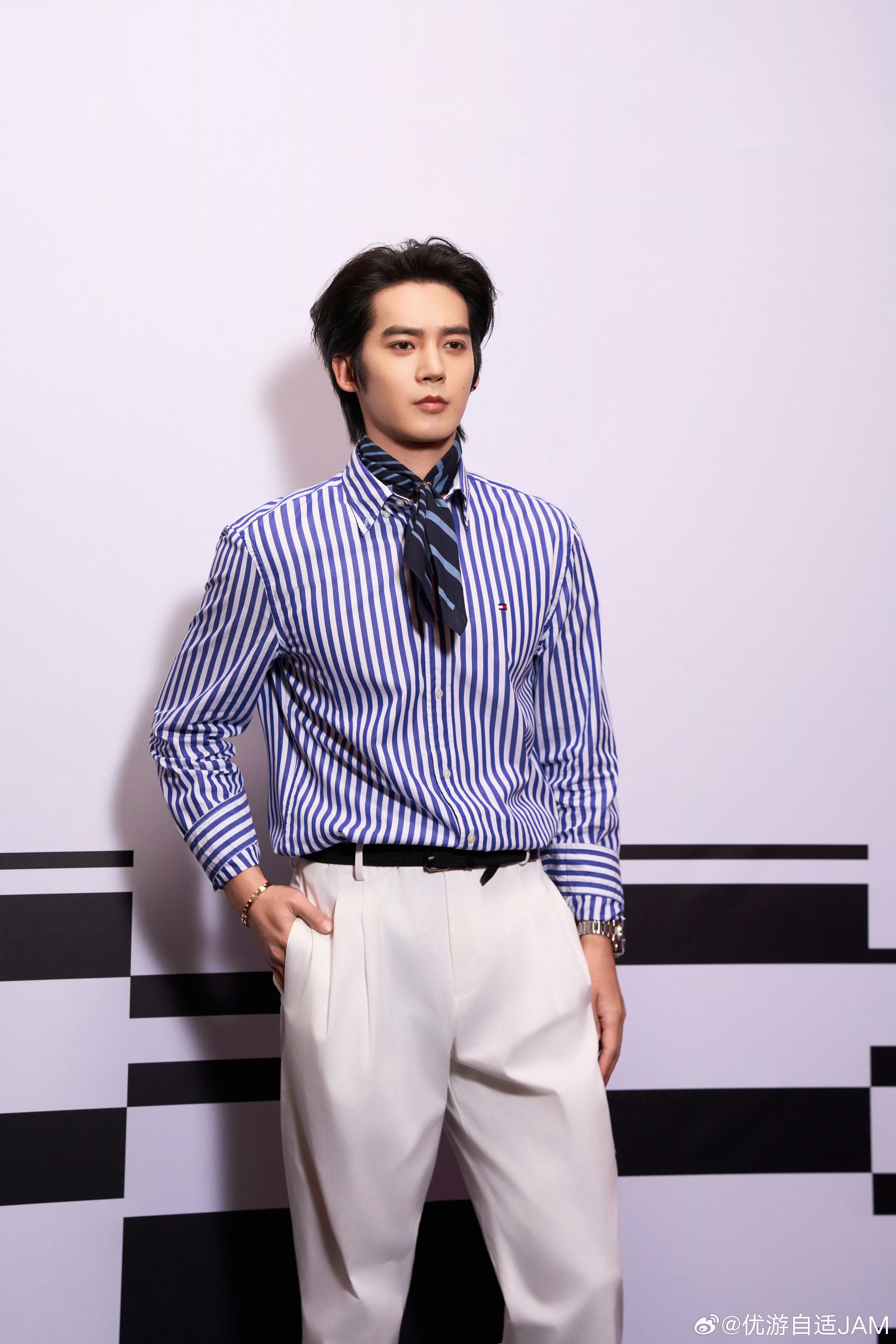 于适yosh于适tommyhilfiger适界那么大 完全的满分人类，全身上下无