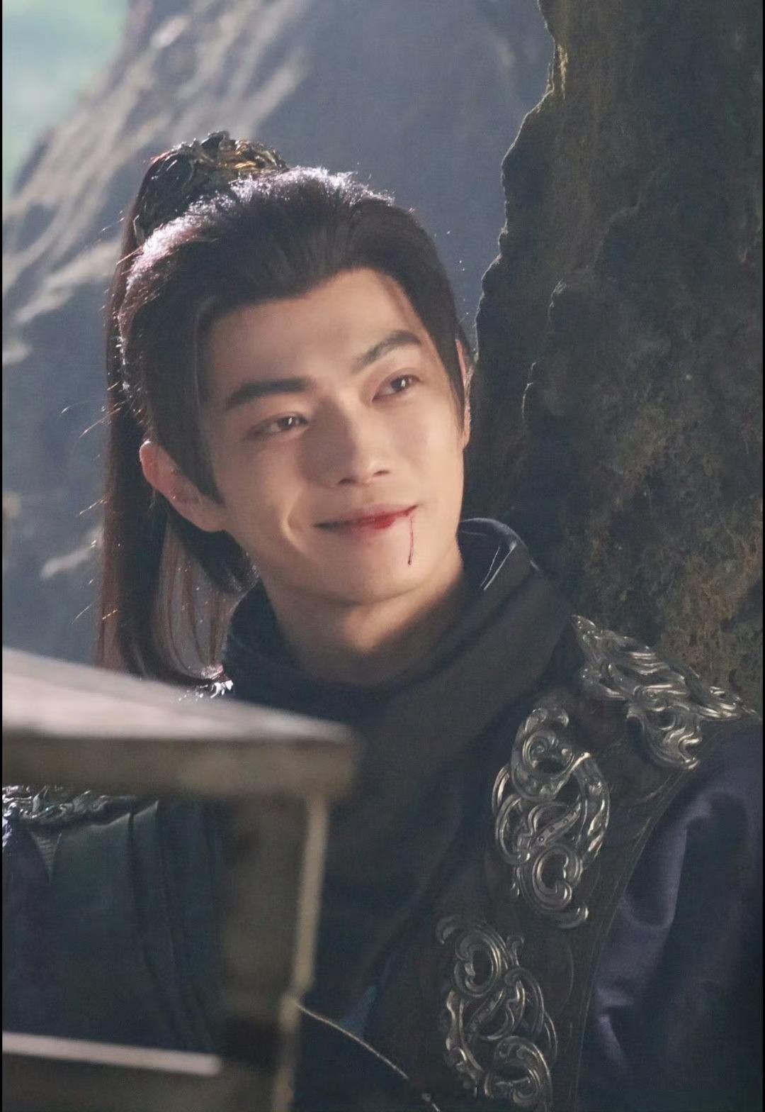 许凯史无名战损妆生图路透[奥特曼] ​​​