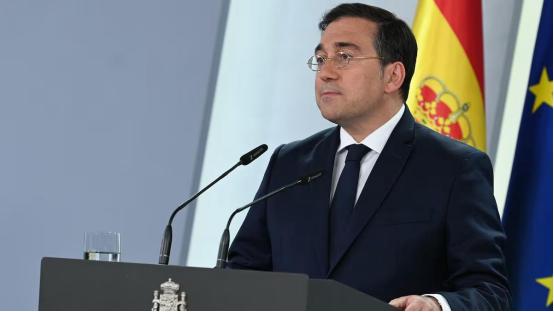 西班牙最近干了一件大事，直接把以色列惹毛了，4月9号那天，西班牙外交大臣阿尔瓦雷