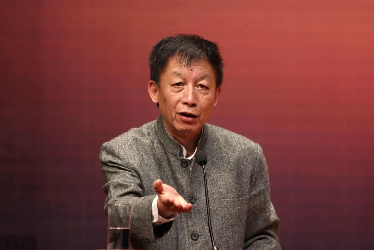 易中天先生曾说：只有把国民当人民的国家才值得强盛，才应该强盛，如果说一个国家最后