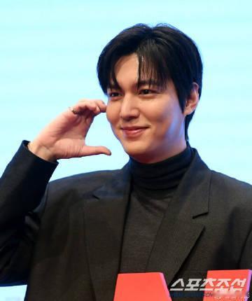 李敏镐生图状态  这就是冻龄帅哥吗！一点都不见老 