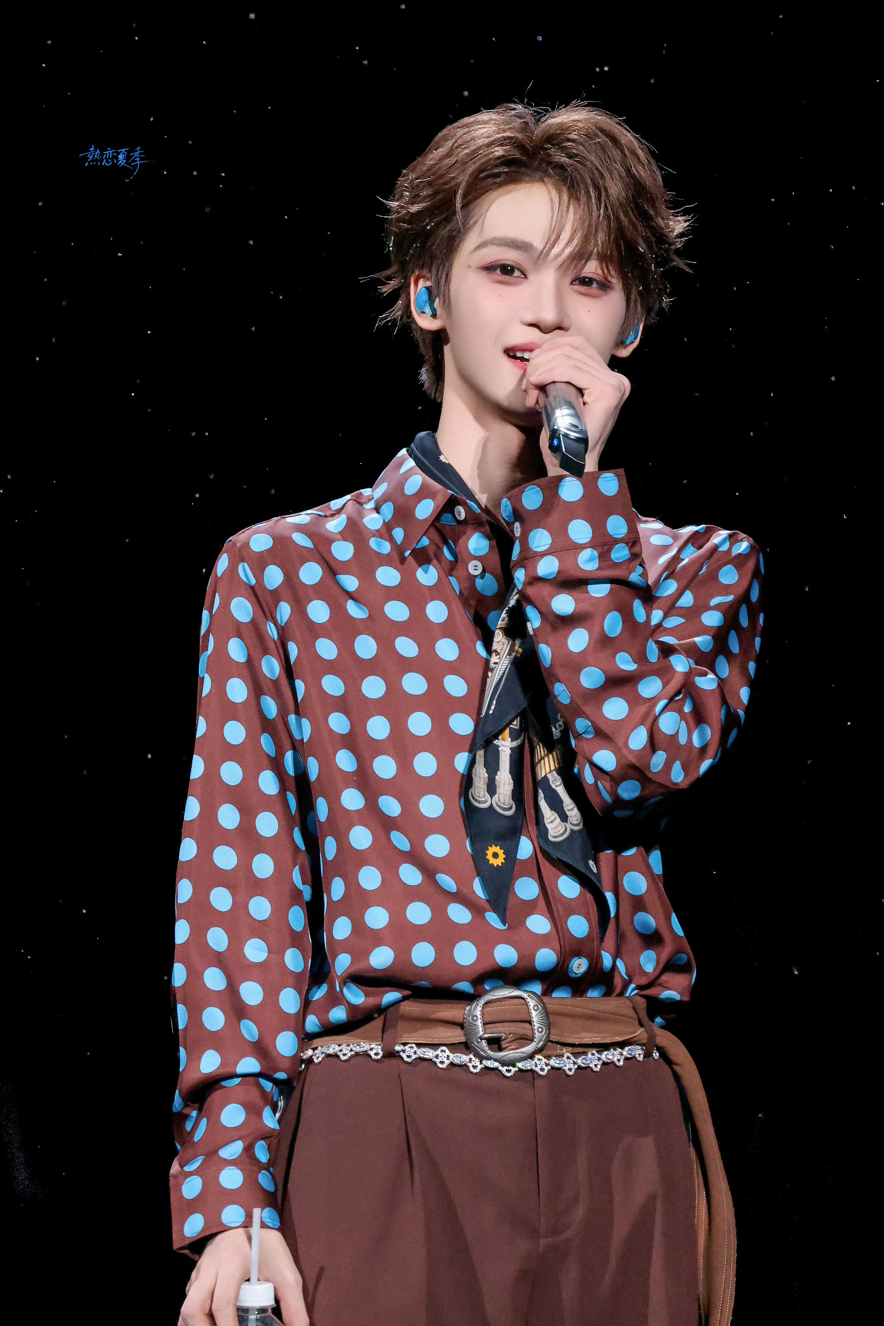 梓渝游点意思2026巡回演唱会只期待梓渝 没有工作的人蹭什么蹭