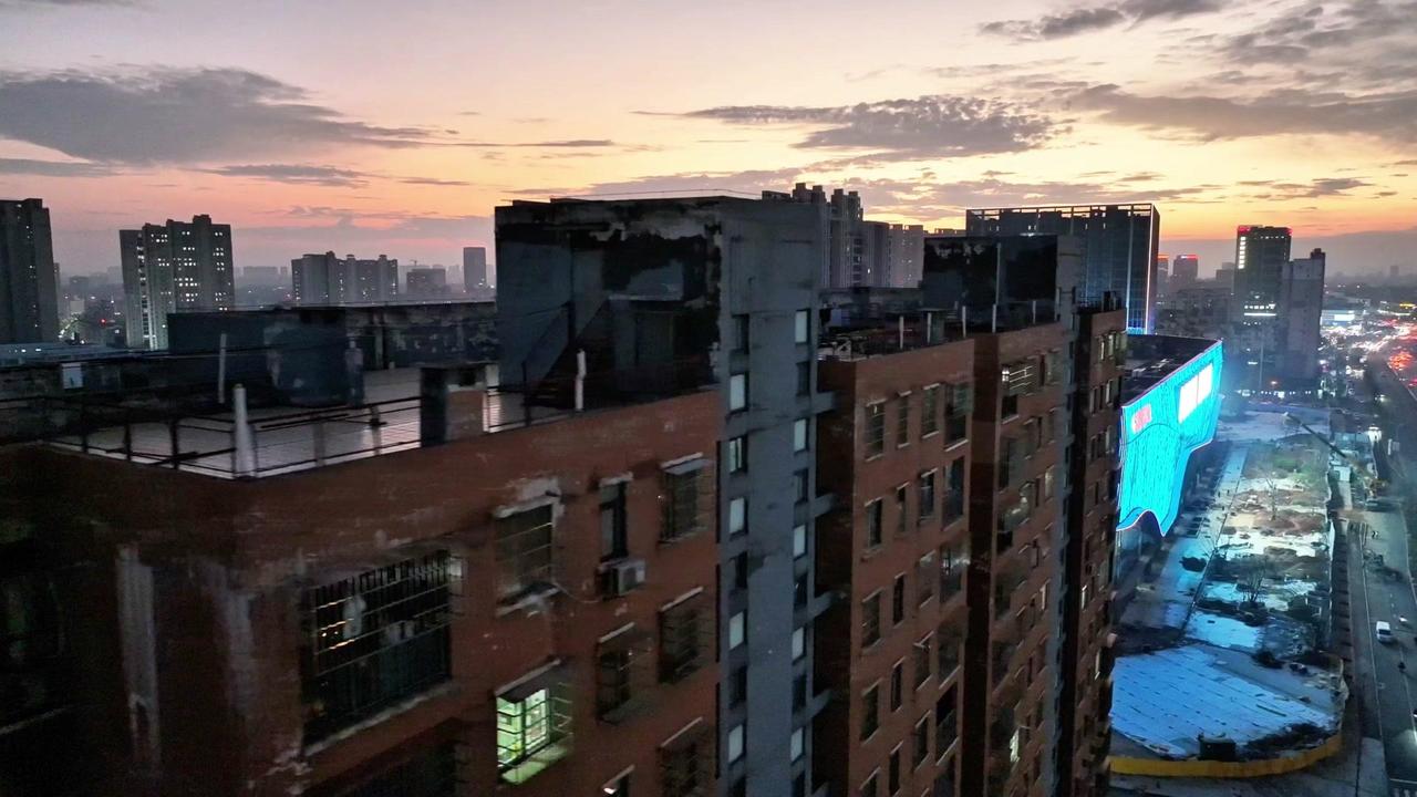 光谷南商业体终于来了！🏗️光谷星悦广场选址东湖新技术开发区高新六路以南、流芳路