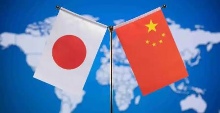 就在刚刚，

《环球网》炮轰日本政府，

3月16日《环球网》发长文：针对敦促返