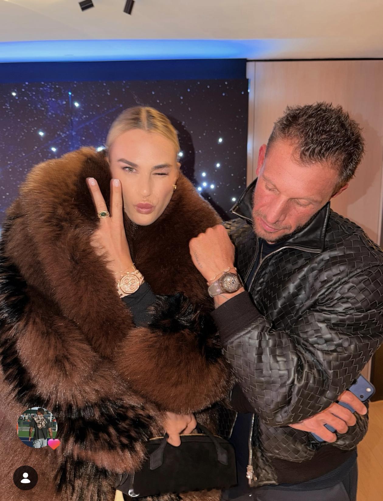 萨巴伦卡这是什么皮大衣网球talking大会网球