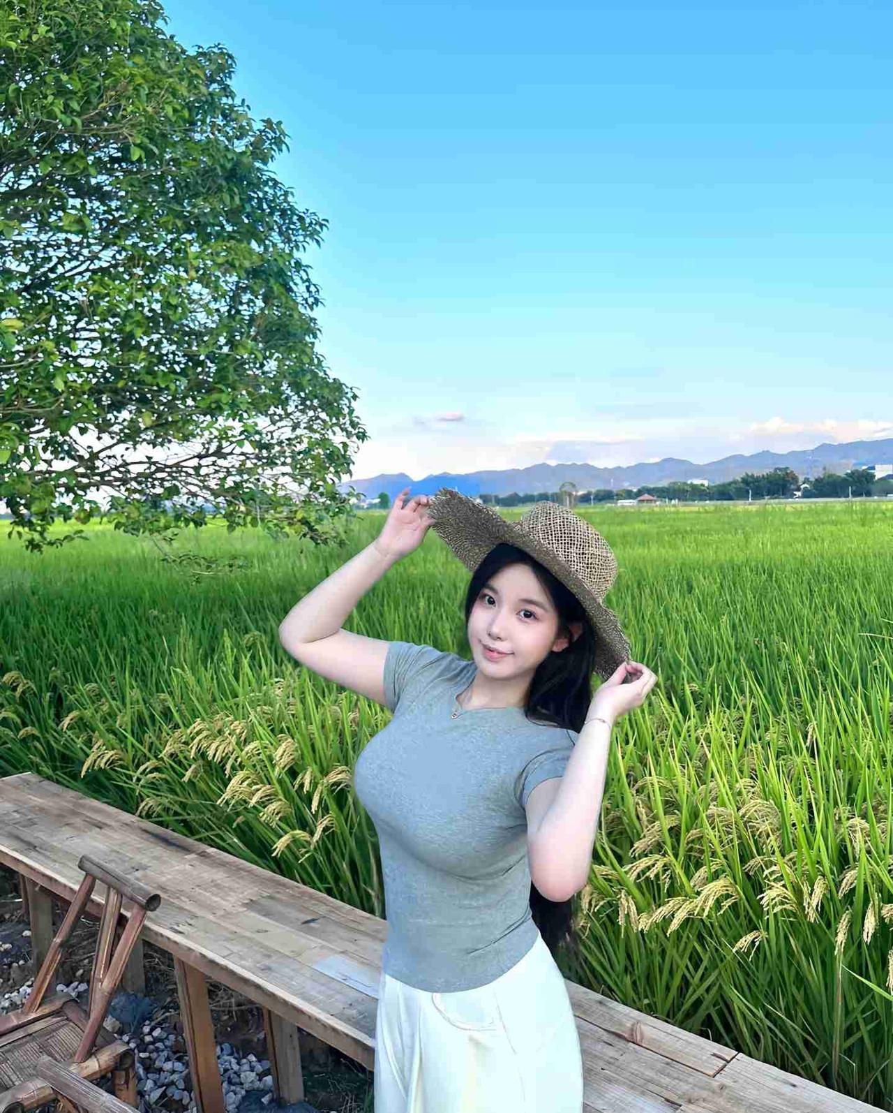 我的今日状态：😁轻松愉快
我这里的天气：☀️晴天