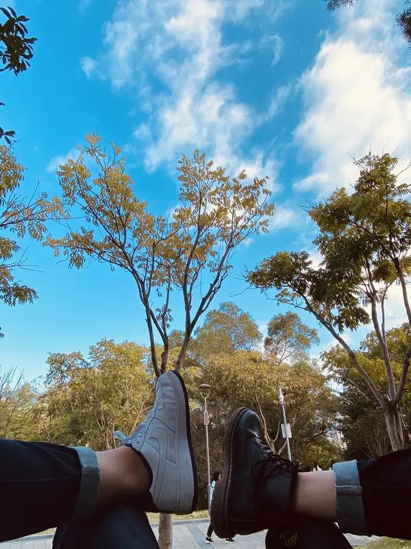 怎么让日常过得轻松开心
真的不是要等赚够多少钱、事事都顺意才能快乐，身边好多天天