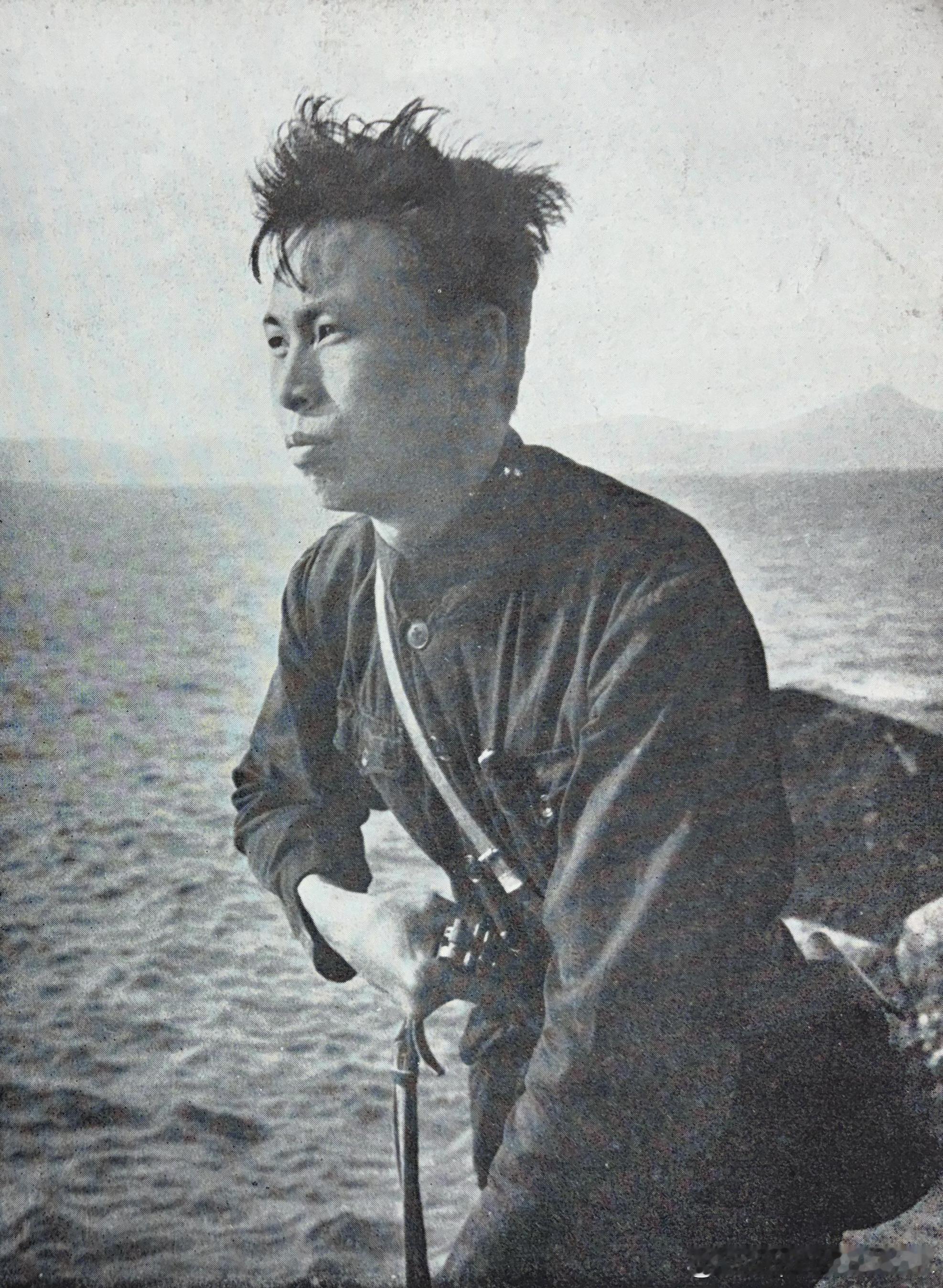民兵英雄洪顺利（1930.11.8-2004.12.19）。他1952年协助驻岛