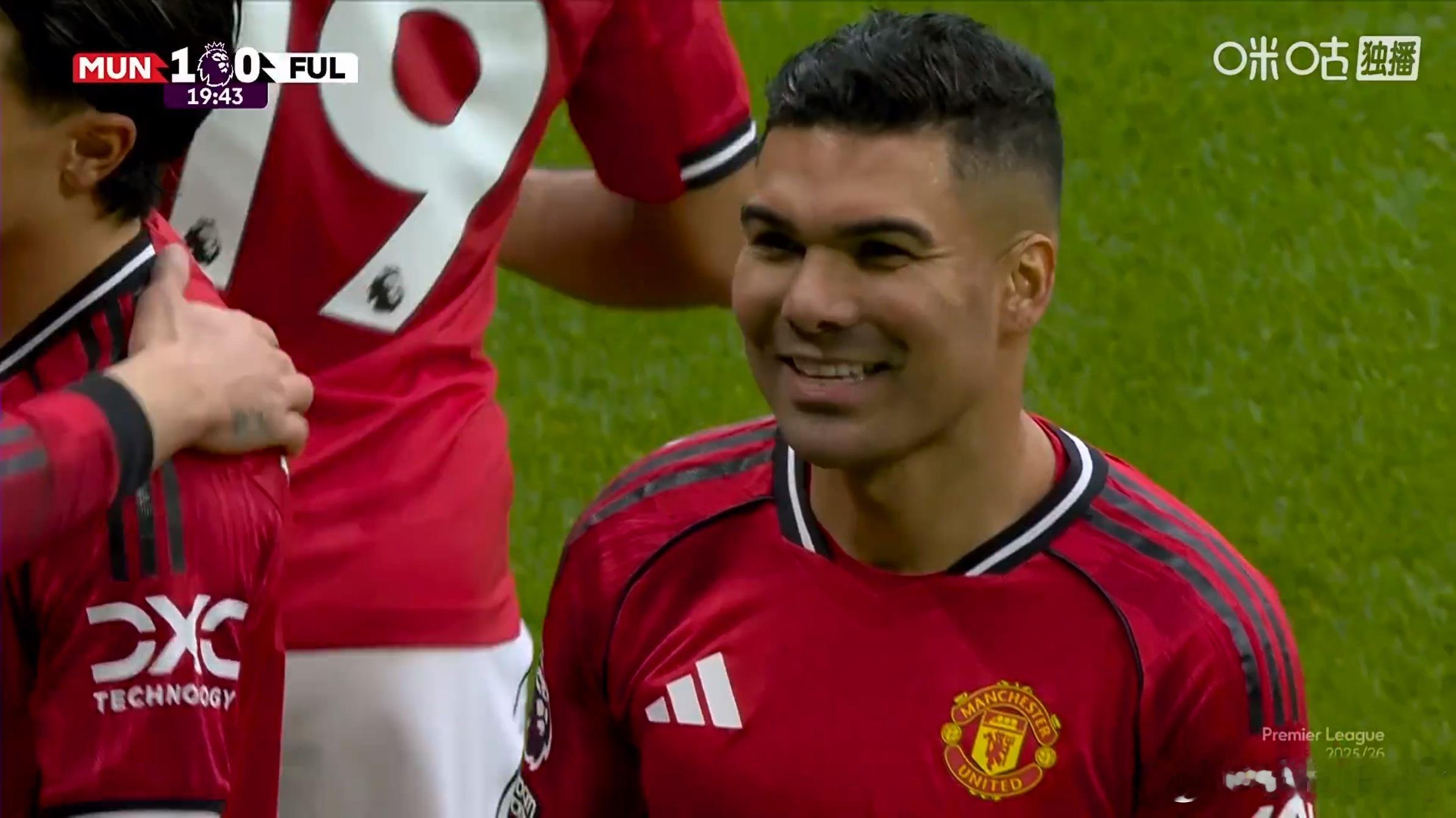 胖虎：这跟给点球有什么区别🤷桐话绿茵曼联vs富勒姆