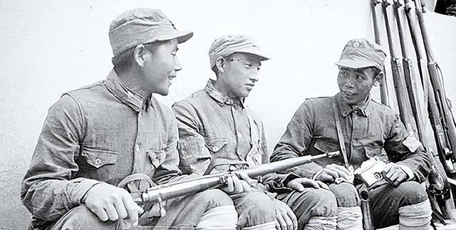 一个身经百战、拿过10次一等功的英雄，最后却窝在四川的粮站当了几十年的小站长，这