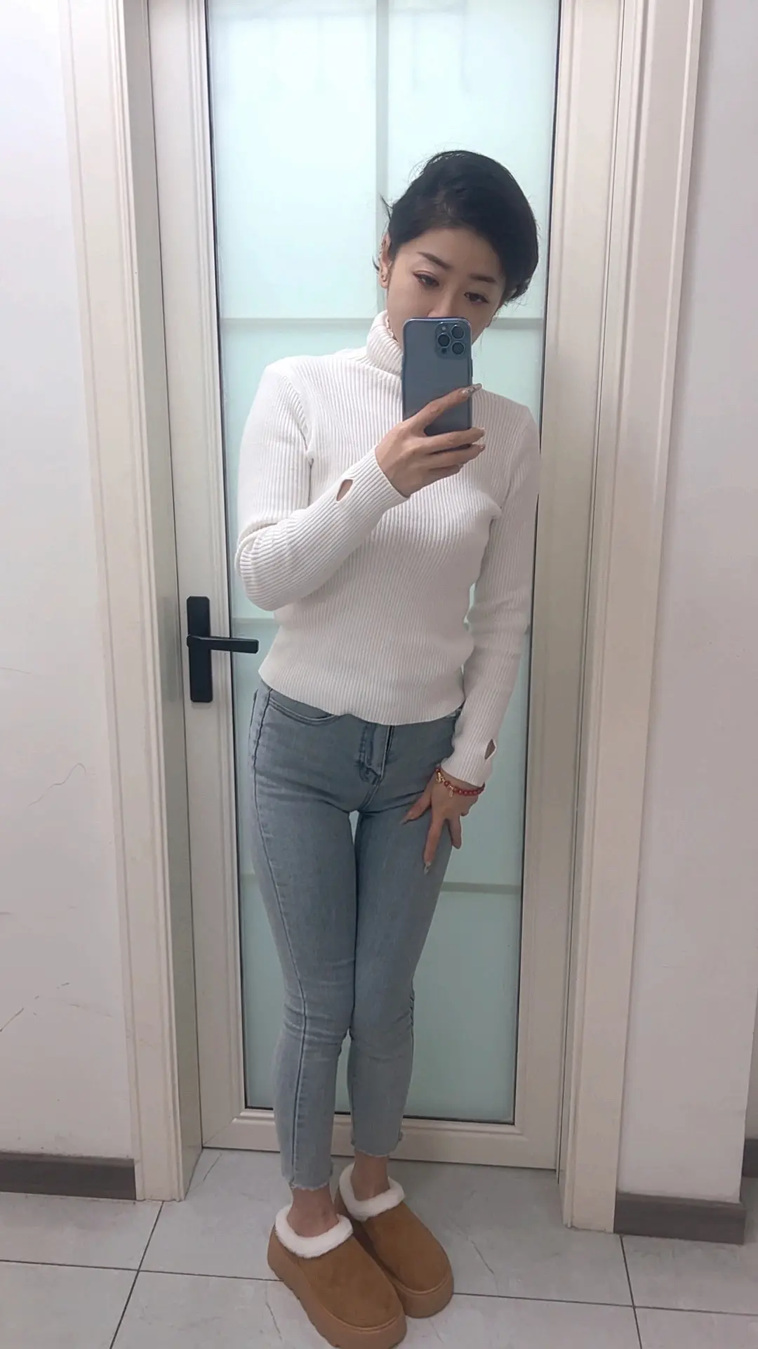 宝贝长，宝贝短，宝贝委屈你又不管。啥也不是，散会