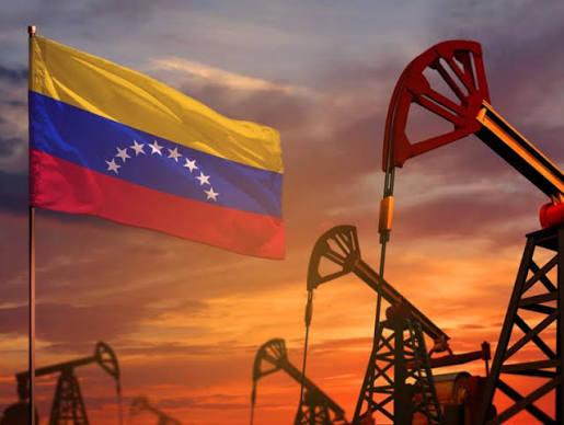 委内瑞拉深化与美国的关系，考虑退出OPEC。
委内瑞拉可是曾亲手创立OPEC、在