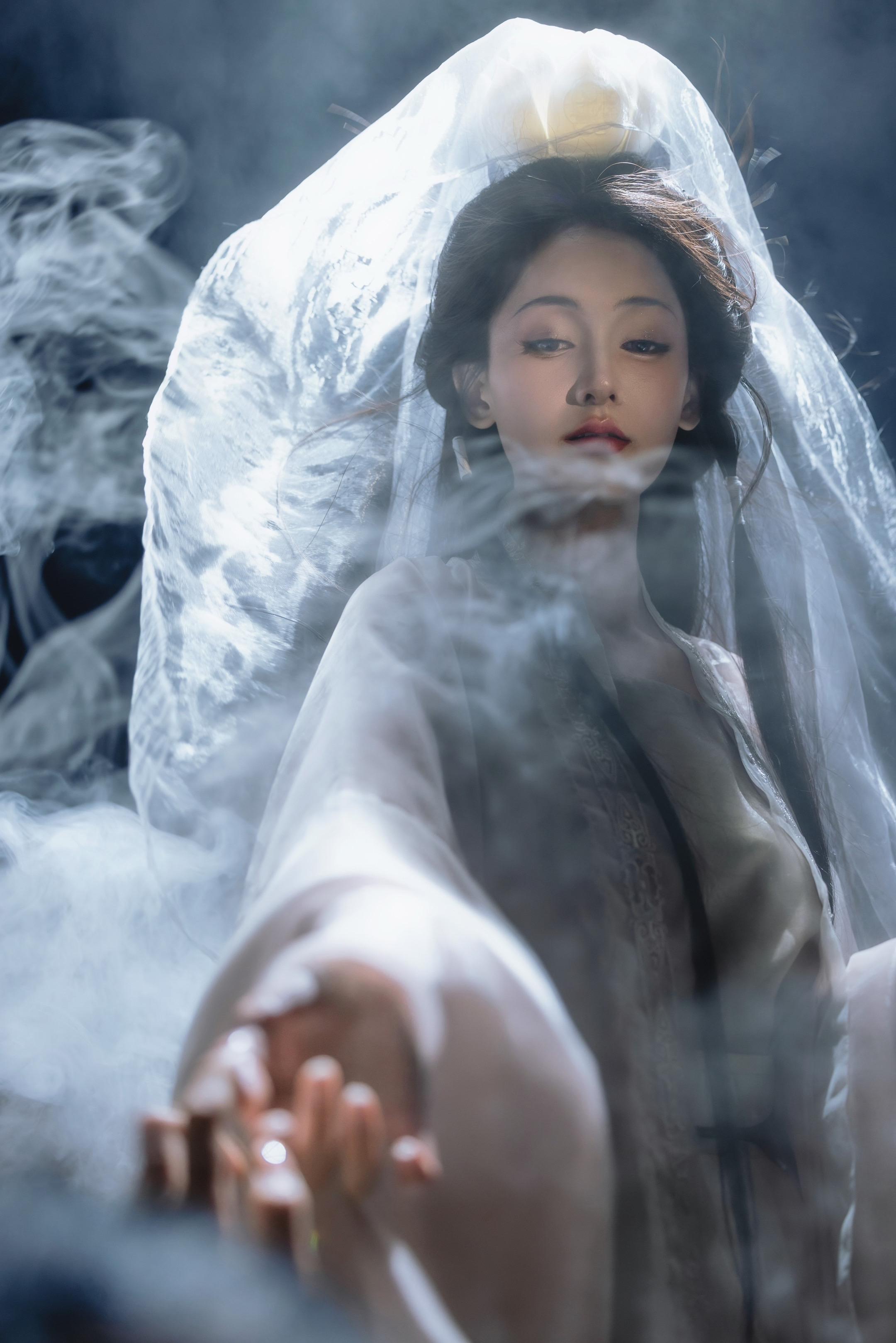 你拜的是神，还是自己的欲望。