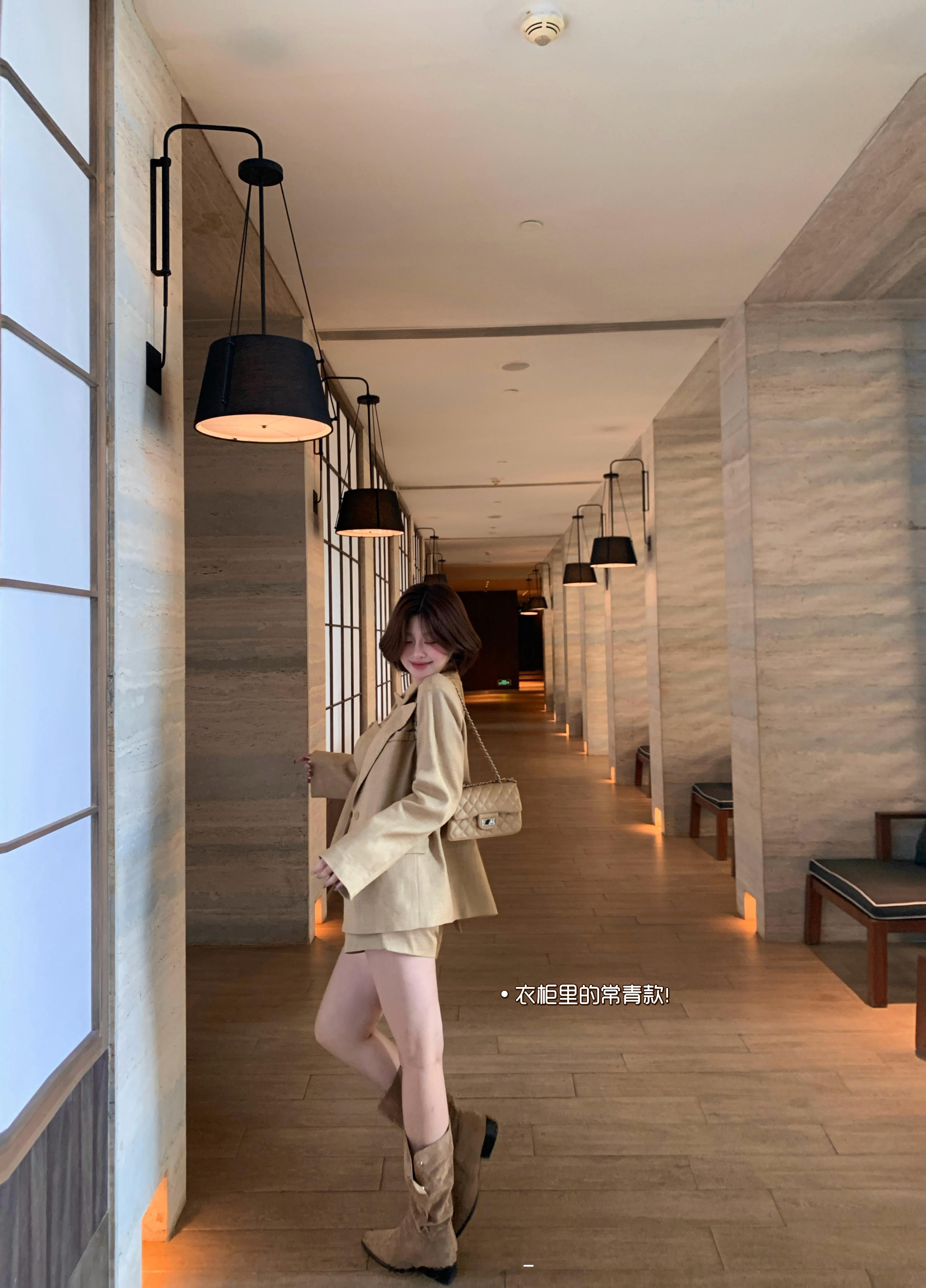 让人无法拒绝的一套“香槟套装”🍾超级慵懒老钱风!!![抓狂]细腻纹理里藏着低调