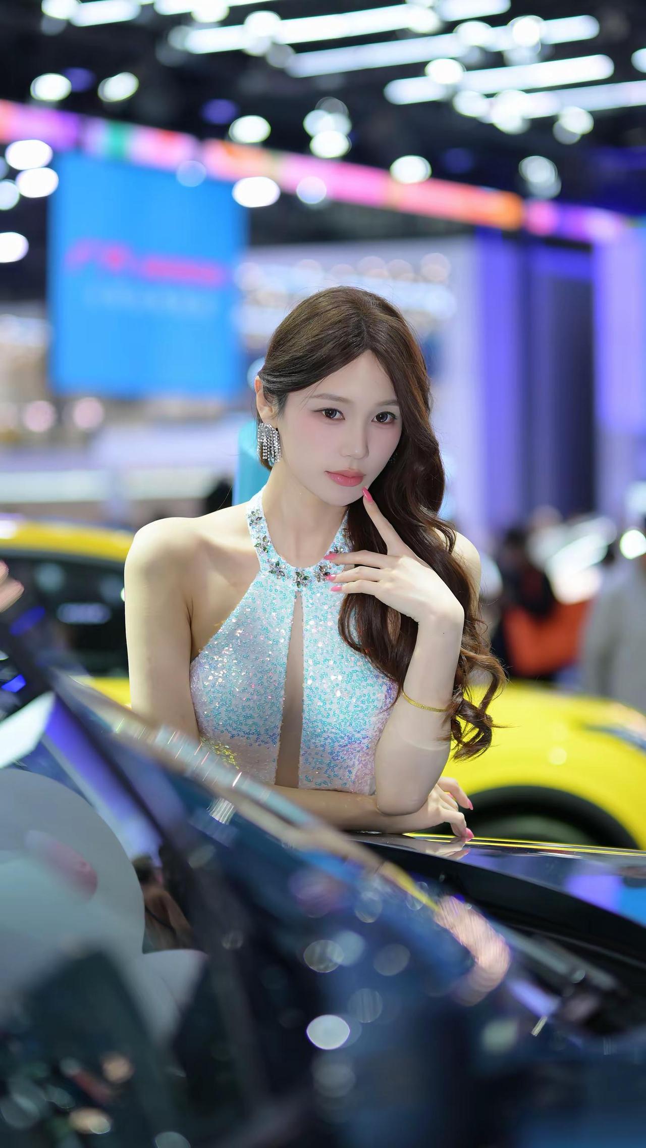 车模美女。车模星甄选 2025广州车展 车模小姐姐 车模美女 威摄影 @思恩