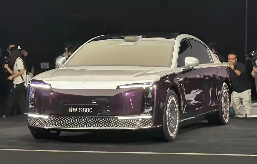毫无悬念，尊界S800上市以后，江淮控股必将成为第二个赛力斯集团，市值突破300