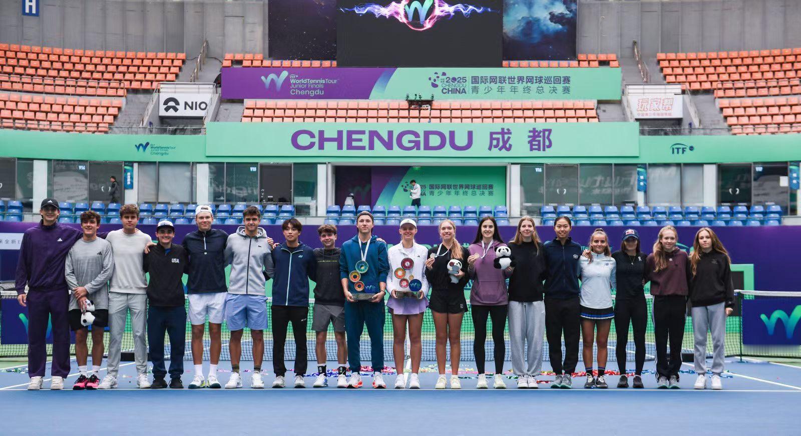 再次把掌声送给第八届国际网联青少年年终总决赛  的选手们👏🏻男单冠军：舍恩豪