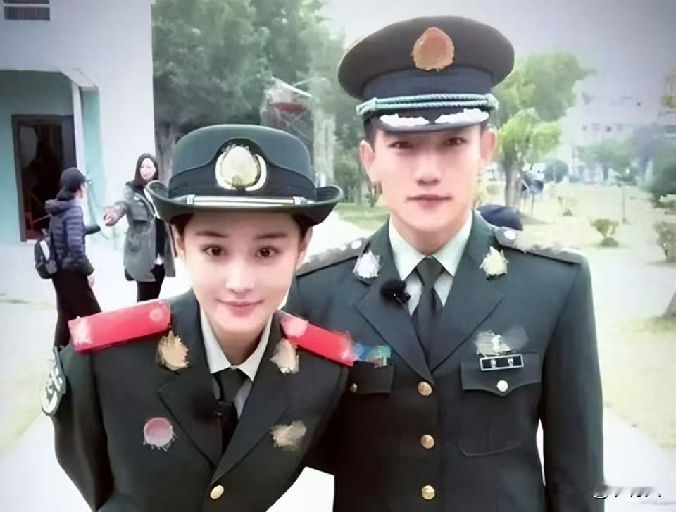 说真的张馨予和何捷的爱情，到底算不算娱乐圈的“逆袭模板”？

当年她参加军旅综艺
