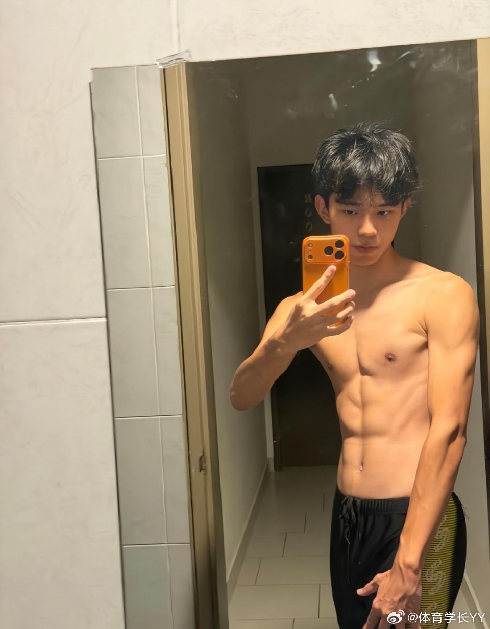 体育生今晚更新公众孤岛家