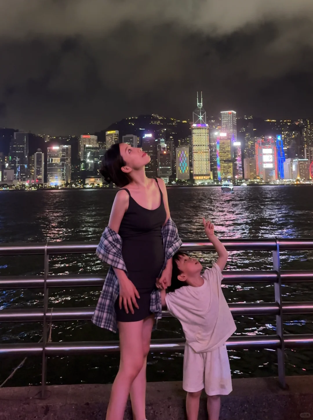 咖啡一样日子里，孩子就是一勺一勺给你的人