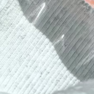善良从不是惊天壮举，藏在日常细碎瞬间。主动施以援手，待人真诚谦和，坚守本心行善，