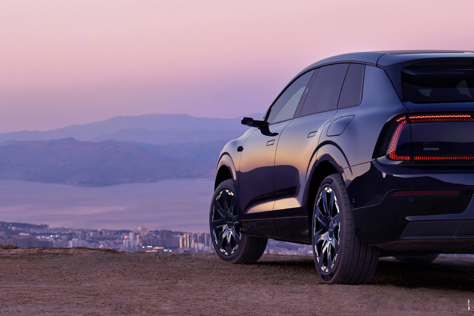 奥迪E7X原创才是设计 奥迪的这套设计语言已经无需多言了，很帅，而且有科技感。奥