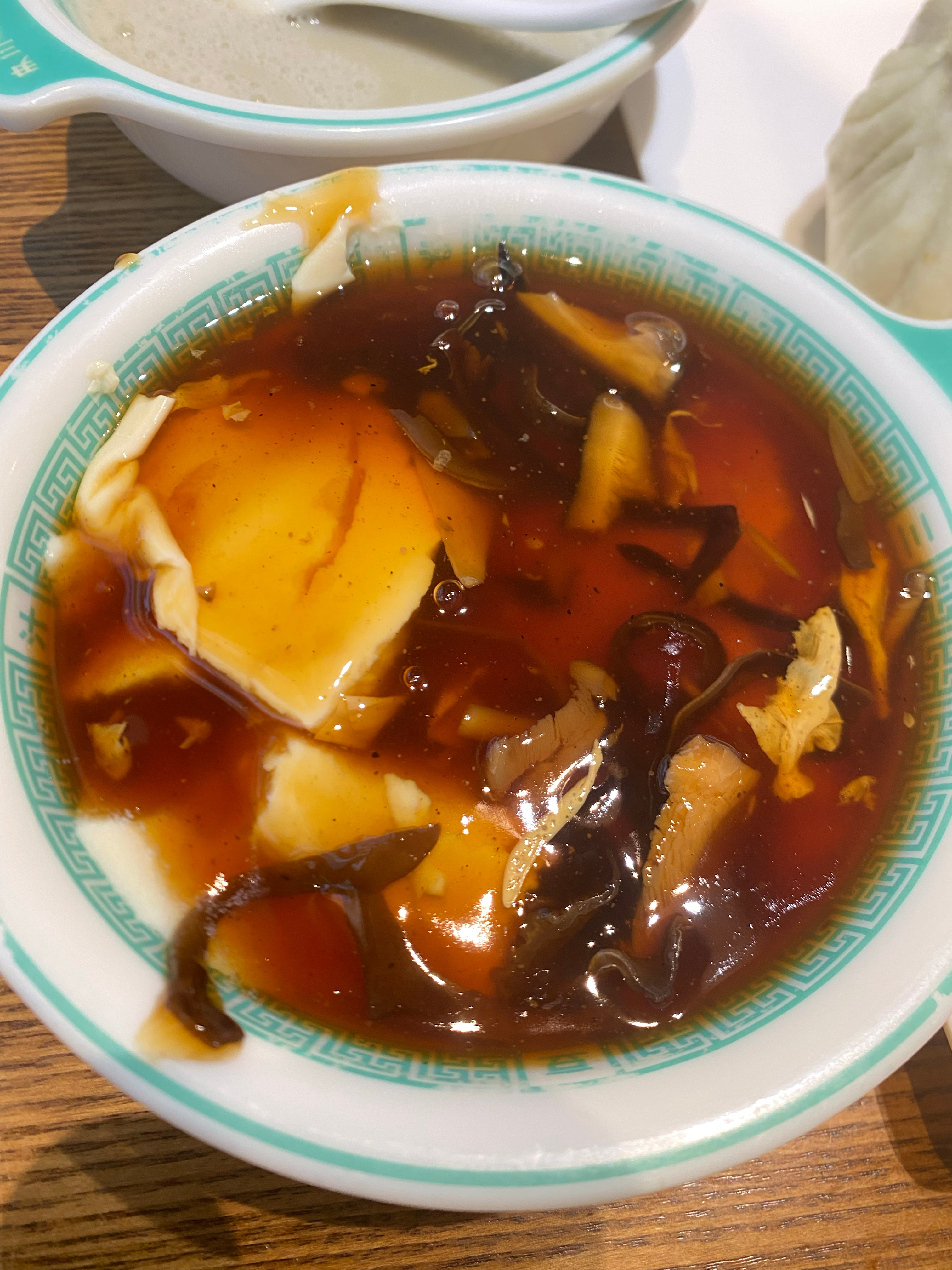 今日：体验豆汁和看升旗✌🏻此人已24小时没睡觉了有时候真觉得自己好能熬这个豆汁