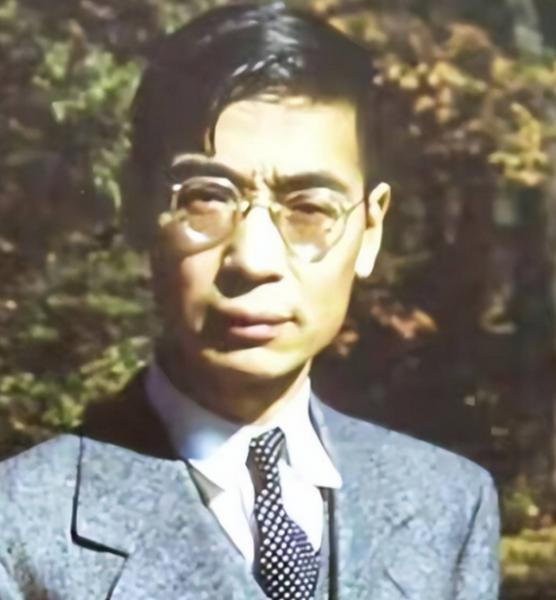 1968年北京发生空难，两具焦尸紧紧抱在一起，等到救援人员将两具遗体分开后，在场