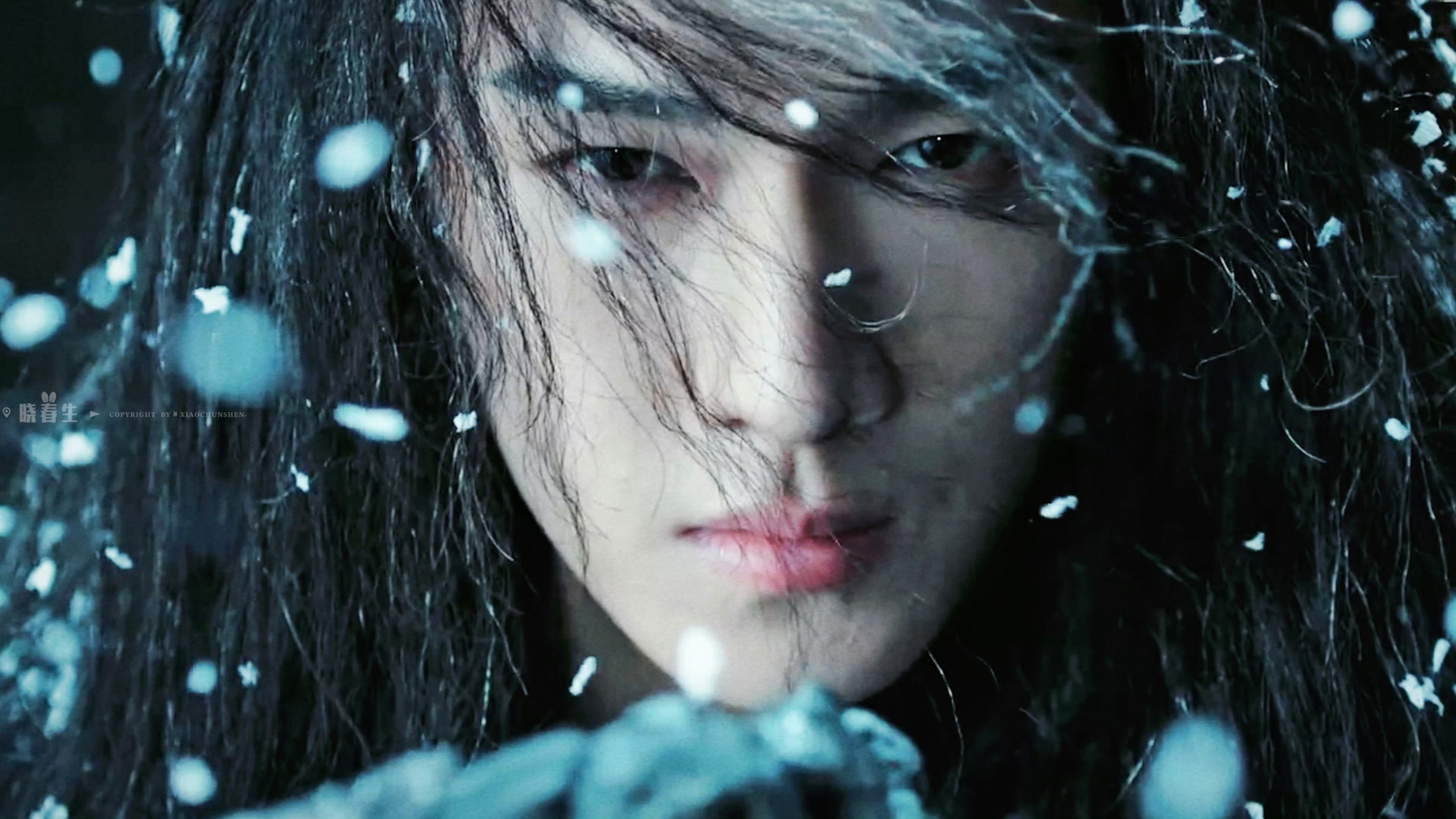 李昀锐定妆的百变诸葛玥战损诸葛玥直接封神，破碎感与张力拉满！冰湖重生即将上线，已