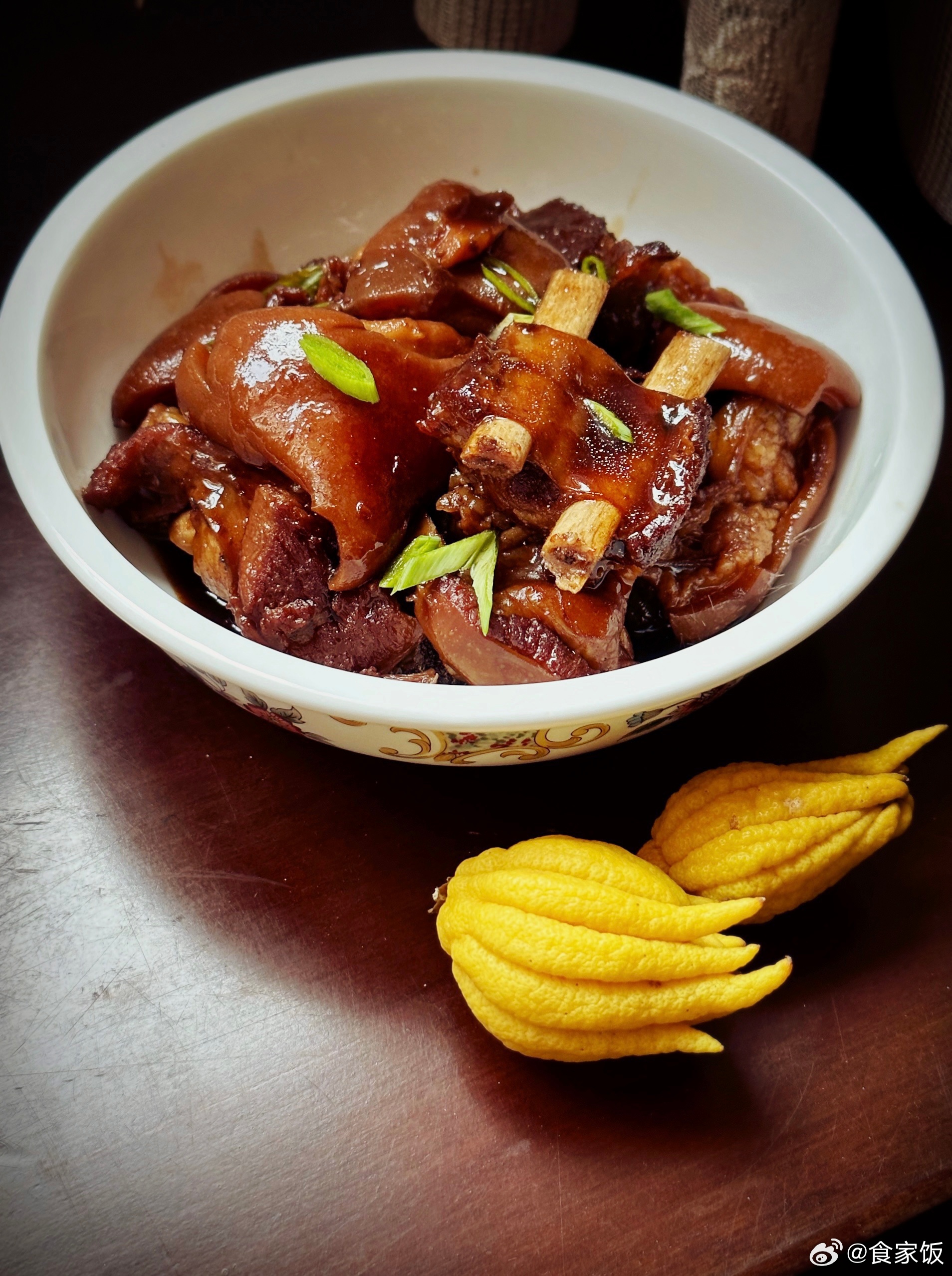 西北风呼呼一刮，明天继续降温。上海人要开始吃红烧羊肉了对伐。一包500克，两包独