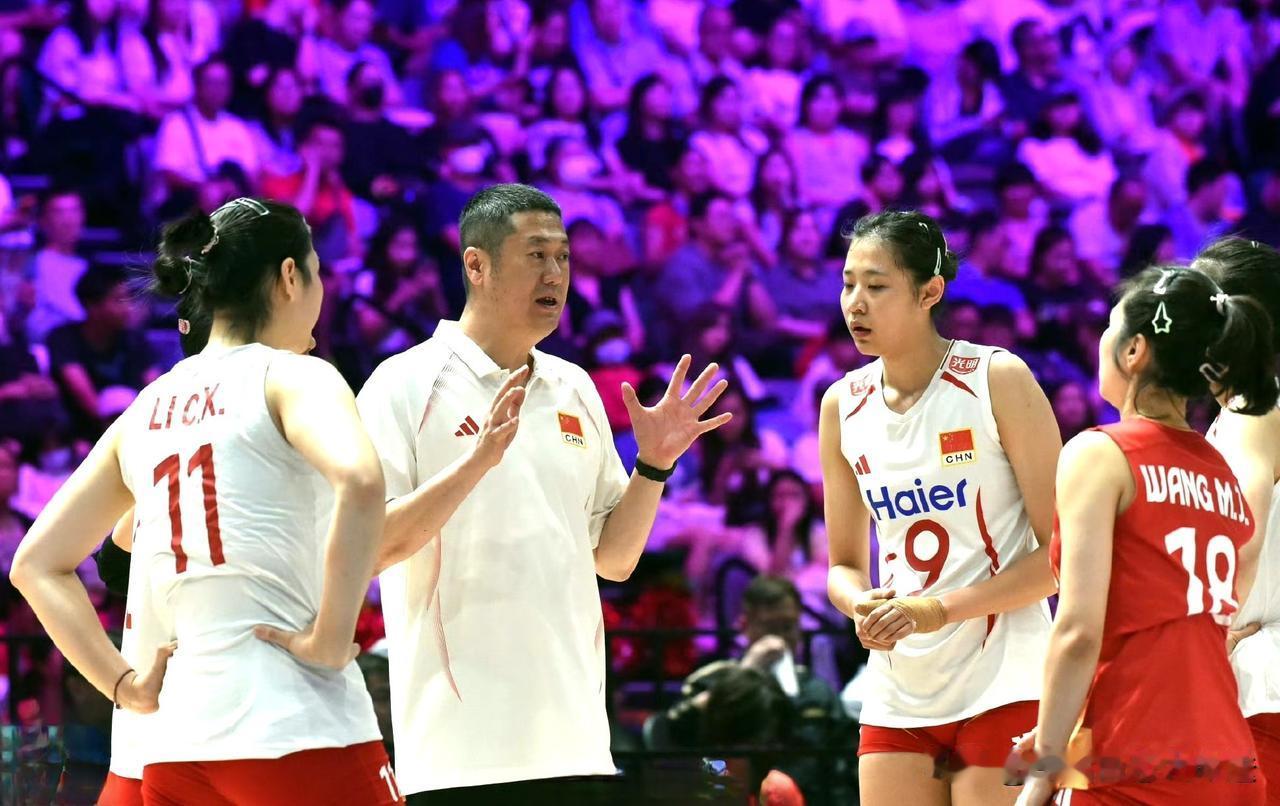2-3，中国女排vs意大利，10大最随之出炉，王奥芊上榜，MVP是她

1，全场