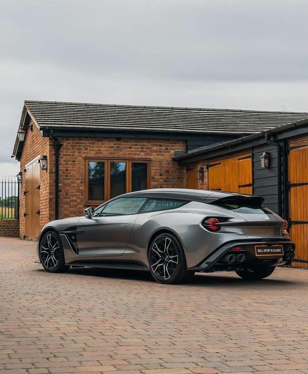 阿斯顿马丁阿斯顿马丁Vanquish Zagato Shooting Brake