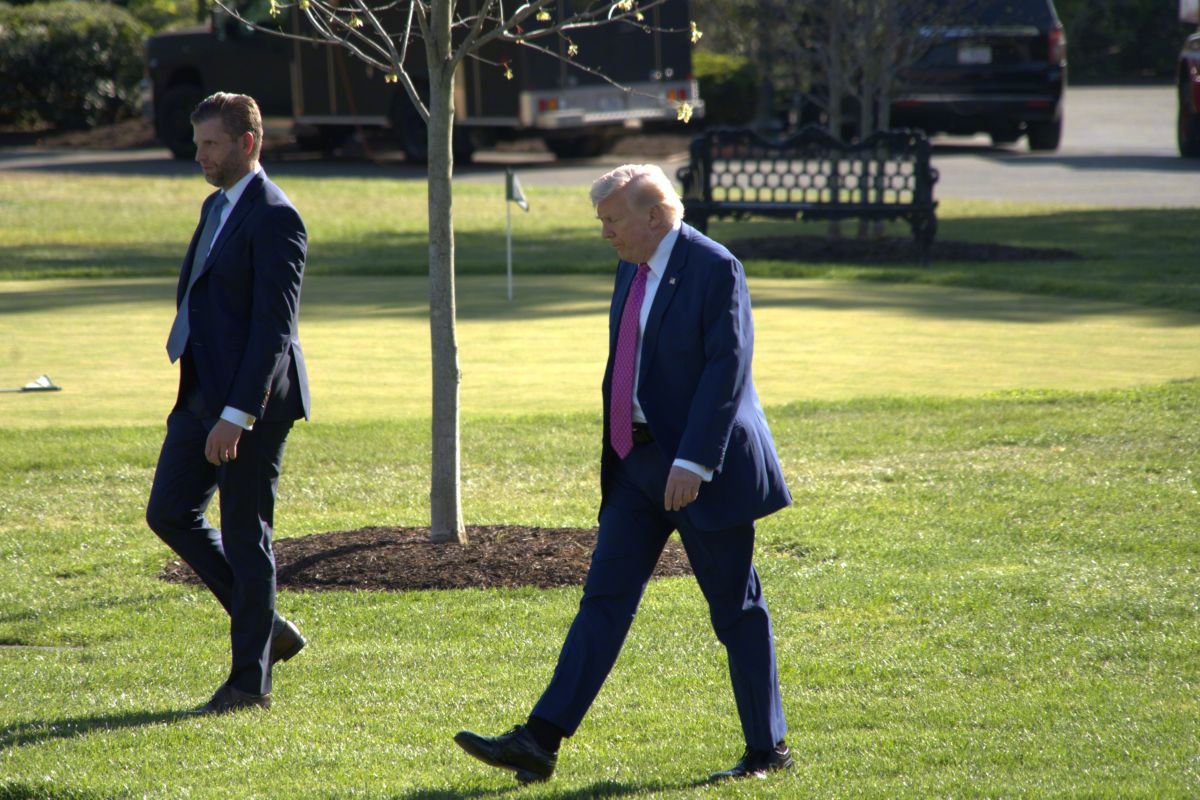 【#特朗普宣布延长同伊朗的停火#】美国总统特朗普21日在社交媒体发表声明说，将延