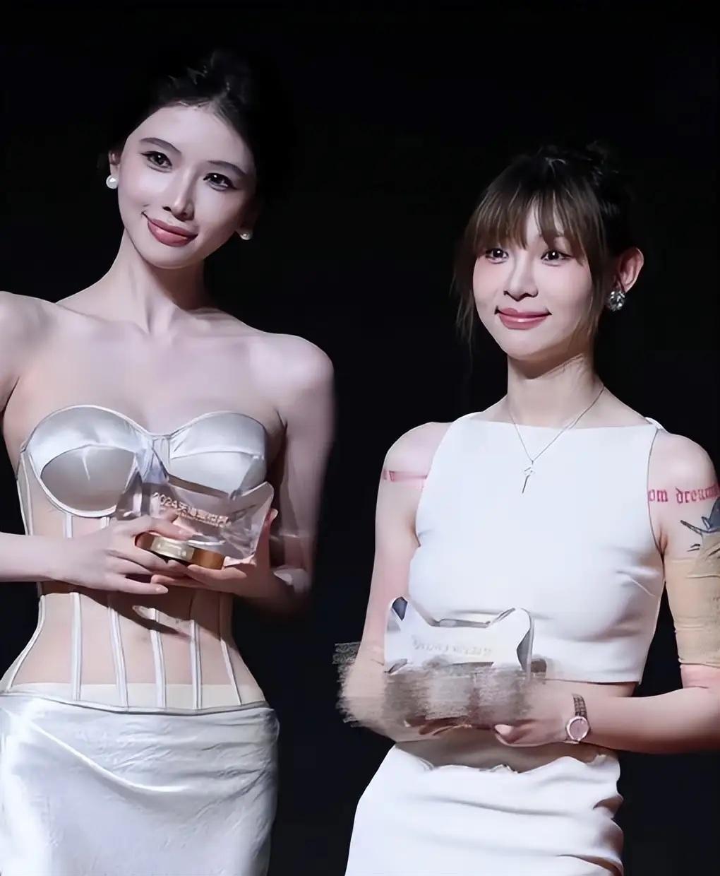 痞幼和方圆同台，一个像林志玲，一个像王心凌 