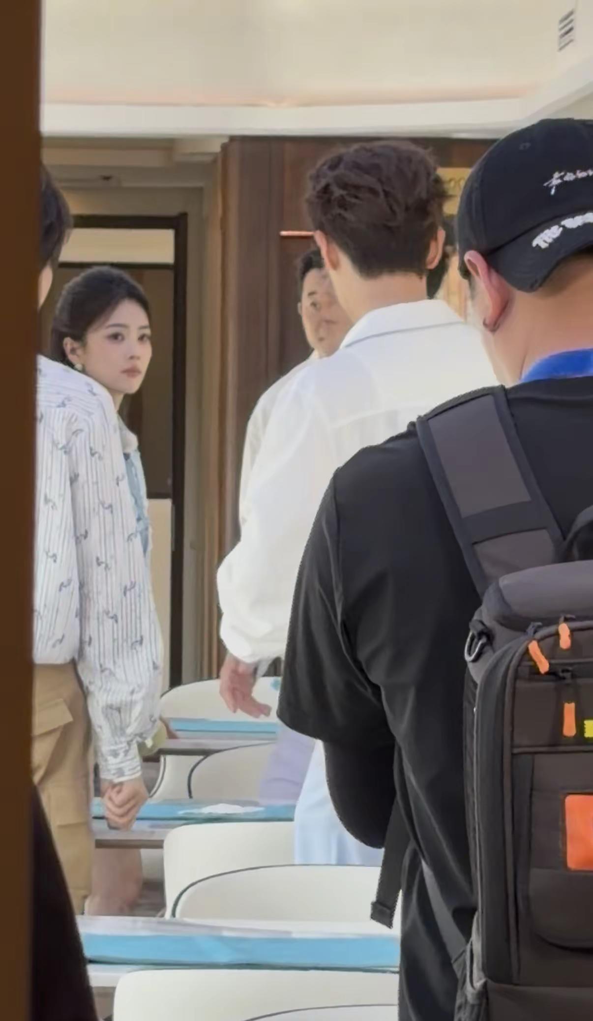 白鹿的脸真的很美。打卡跑男同款车型——长三角之星8-9月新疆南北疆17天游长三角