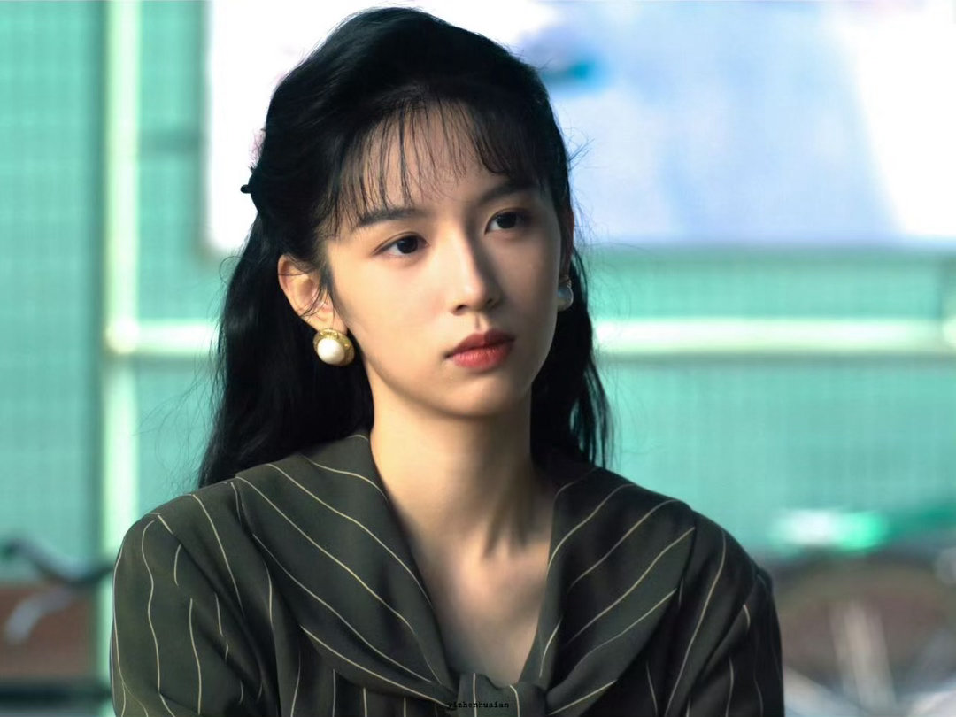 女人你引起了周也的注意谁懂啊，周也翻白眼那一下我居然觉得好帅。被骂也心甘情愿是怎