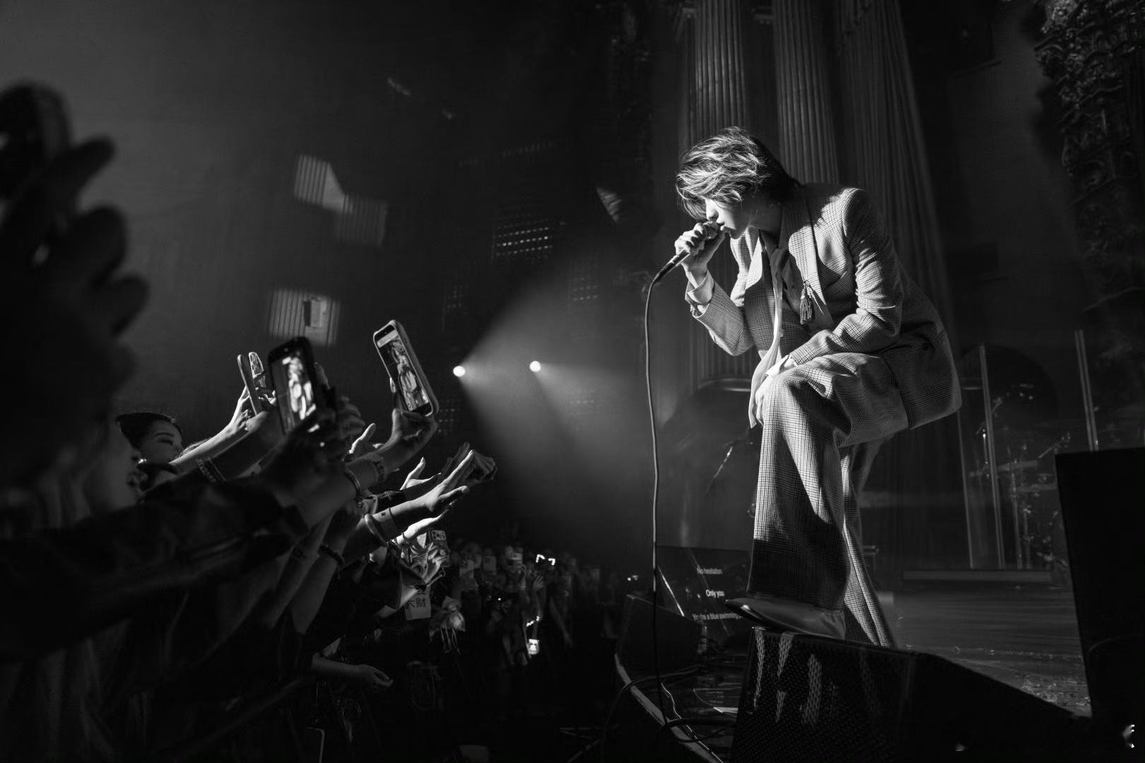 蔡徐坤2026KUN全球巡回演唱会 最难得的是一直保持初心，这么多年舞台水准只升