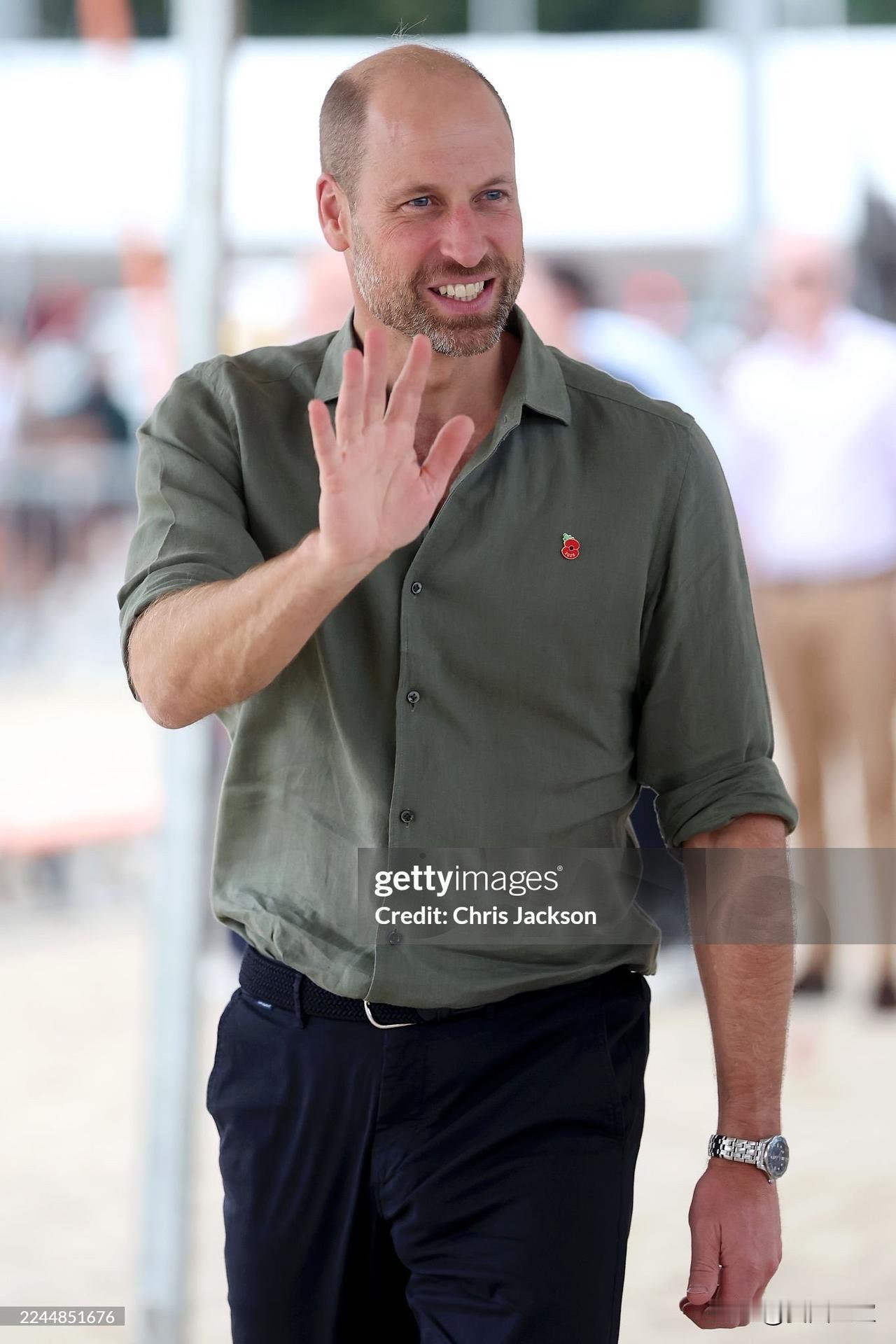 亲民活力的王储！威廉王子最新公务照曝光！

当地时间11月3日，威廉王子于巴西出