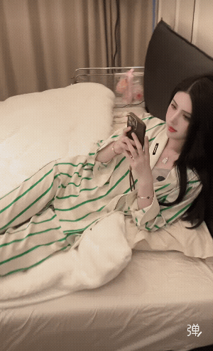 这美的有点过分了！啥风都好看，这种极品是怎么追到手的！[捂脸]