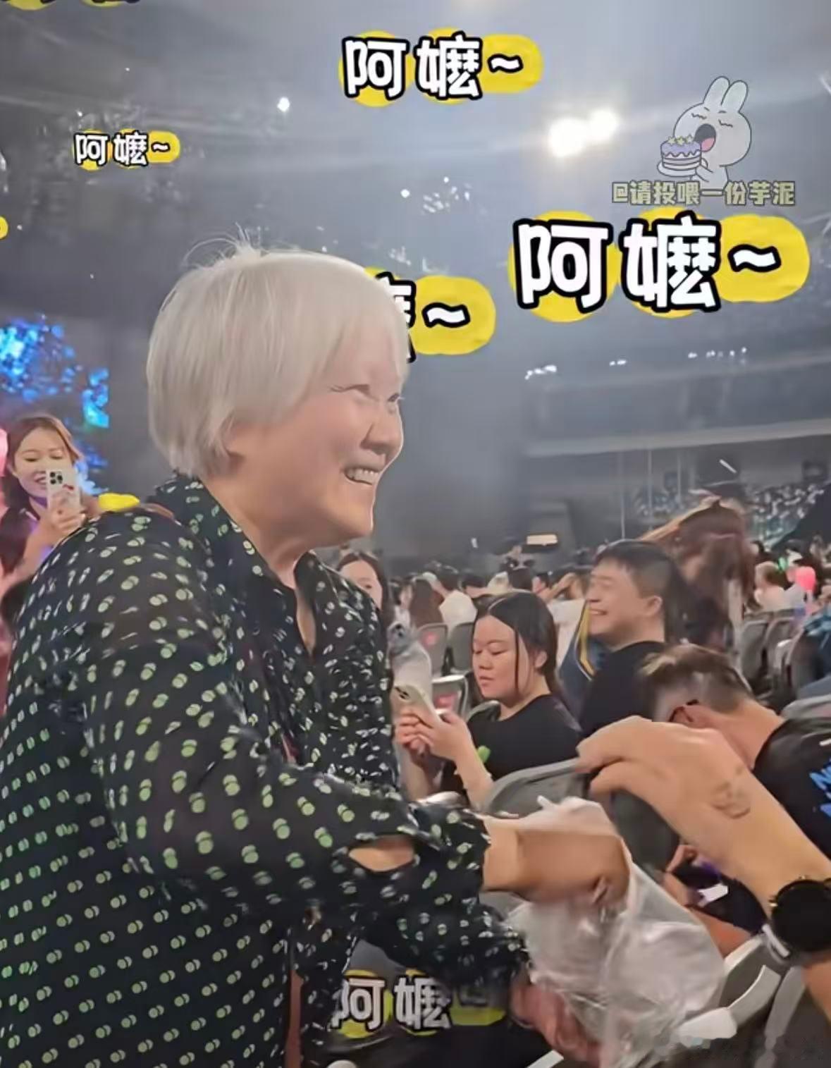 五月天3岁超低龄粉艾登 从 80 岁五迷奶奶到 3 岁萌娃艾登，五月天的粉丝真的