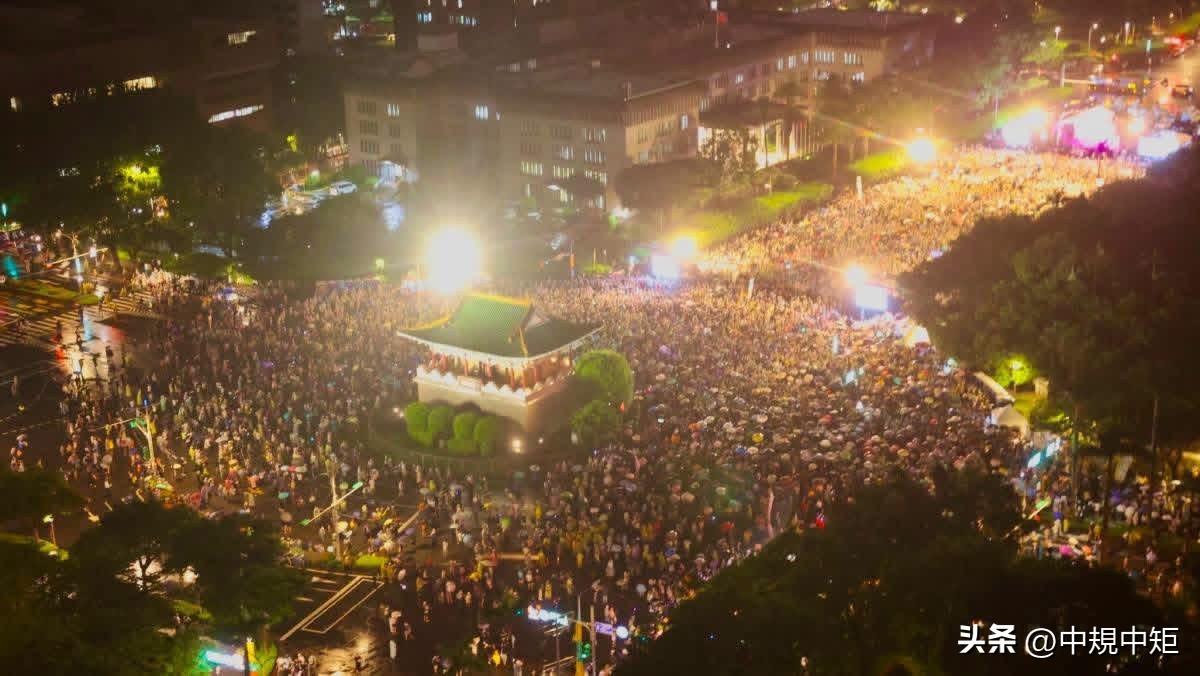 国民党大陆事务部主任张雅屏今（26日）晚间表示：

为政者心中没人民 ，人民就用